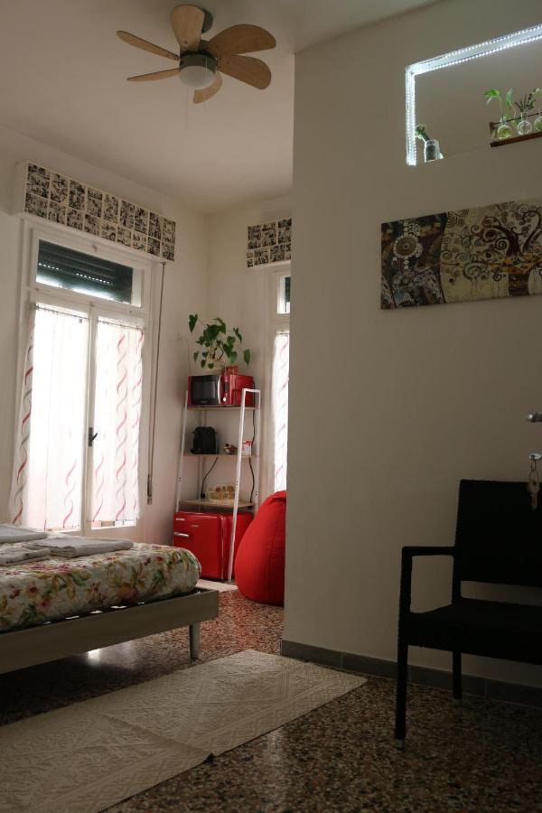 Venezia Lovely Rooms Venedig-Lido Exteriör bild
